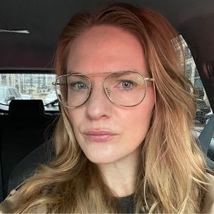 Tom Ford gold wire frames aviator